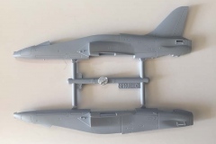 Airfix 1:72 BAe Hawk  T.Mk.1A fuselage parts  (Jets of the Cold  War)