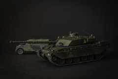 Revell 1/76 Challenger 1 and Airfix 1/76 LWB Land Rover