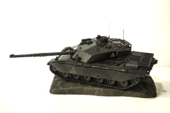 Revell 1/76 Challenger 1