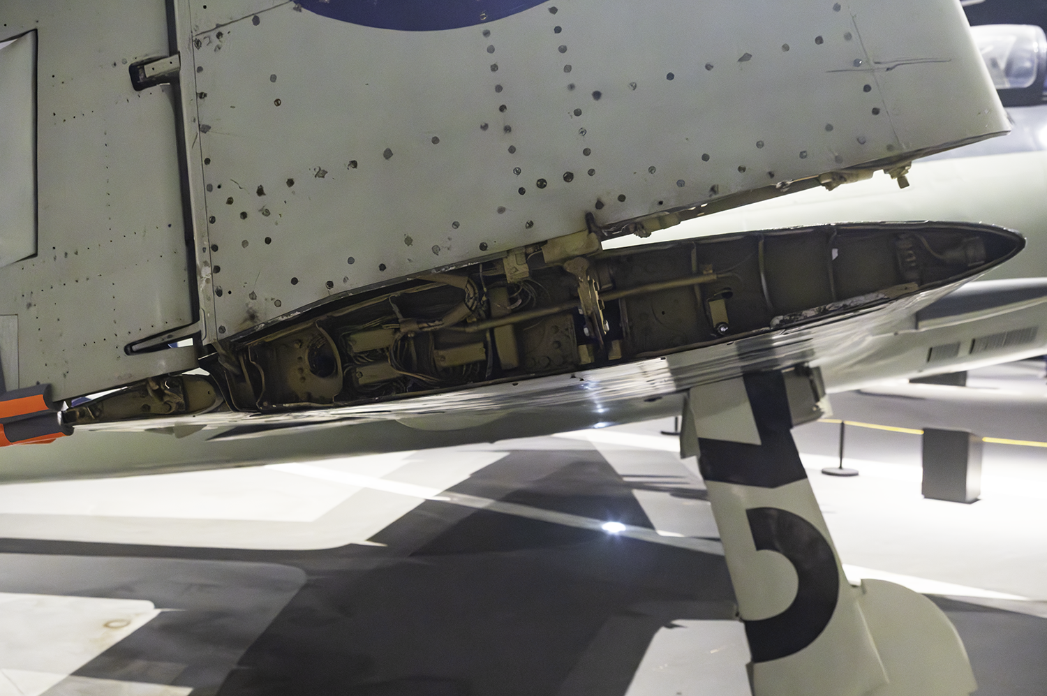 Supermarine-Attacker-F1_1