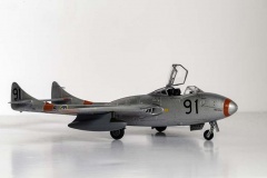 Airfix 1/72 Vampire T.11/J-28C