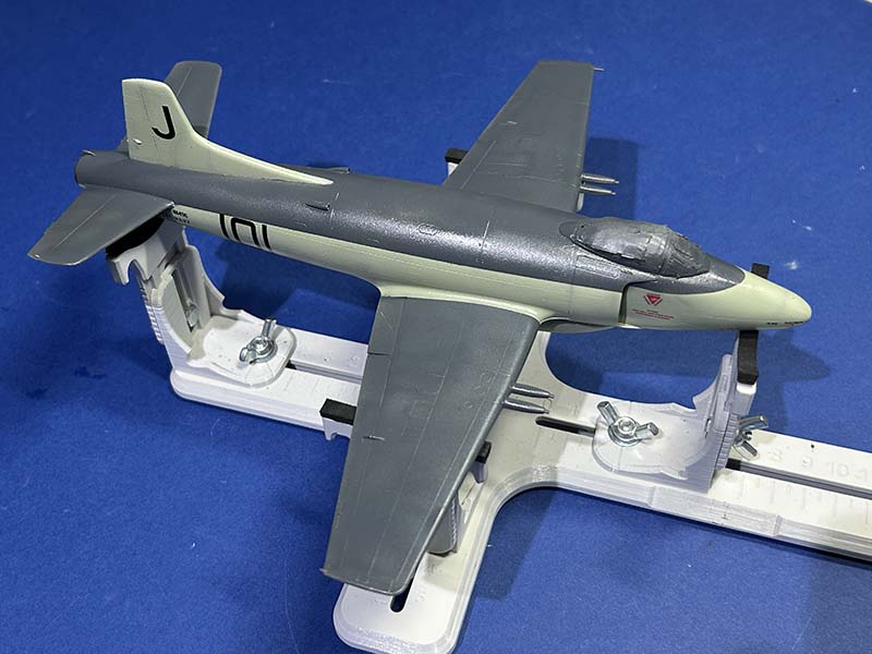 Trumpeter 1/48 Supermarine Attacker F.1